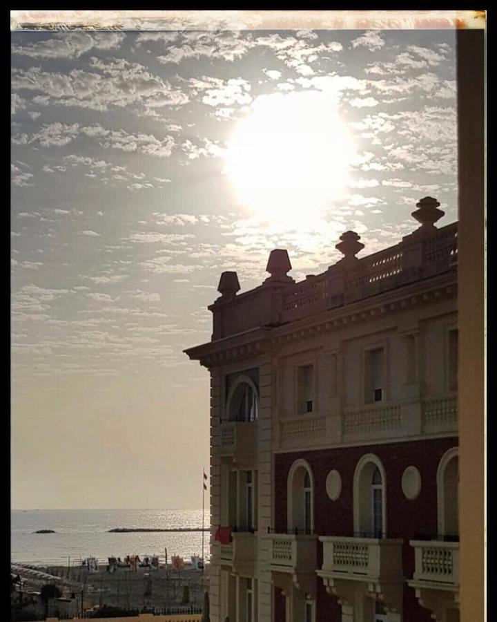 Grand Hotel Cesenatico Exterior foto