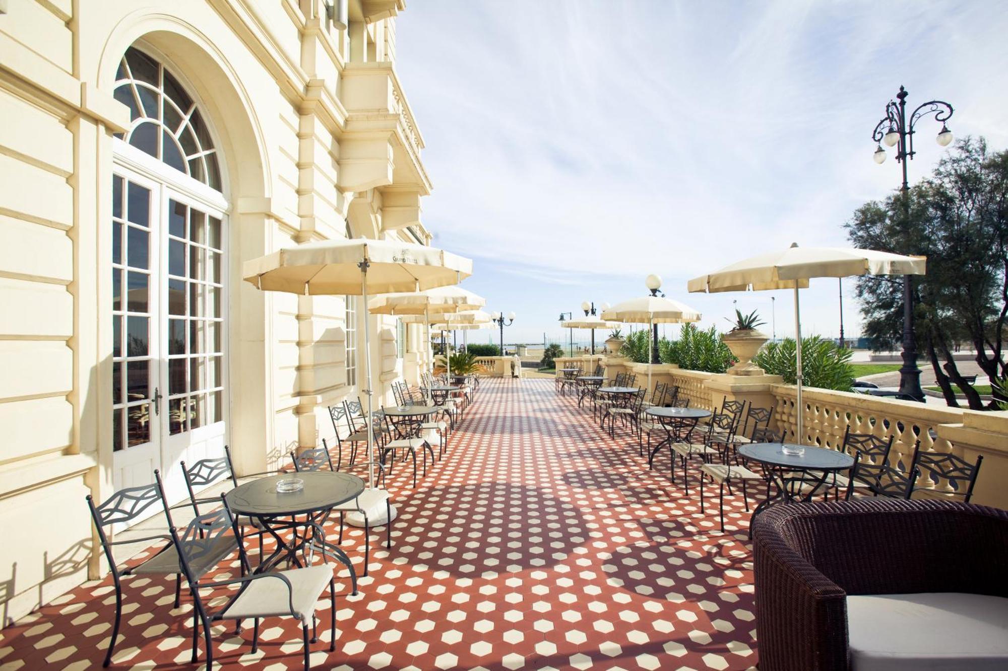 Grand Hotel Cesenatico Exterior foto