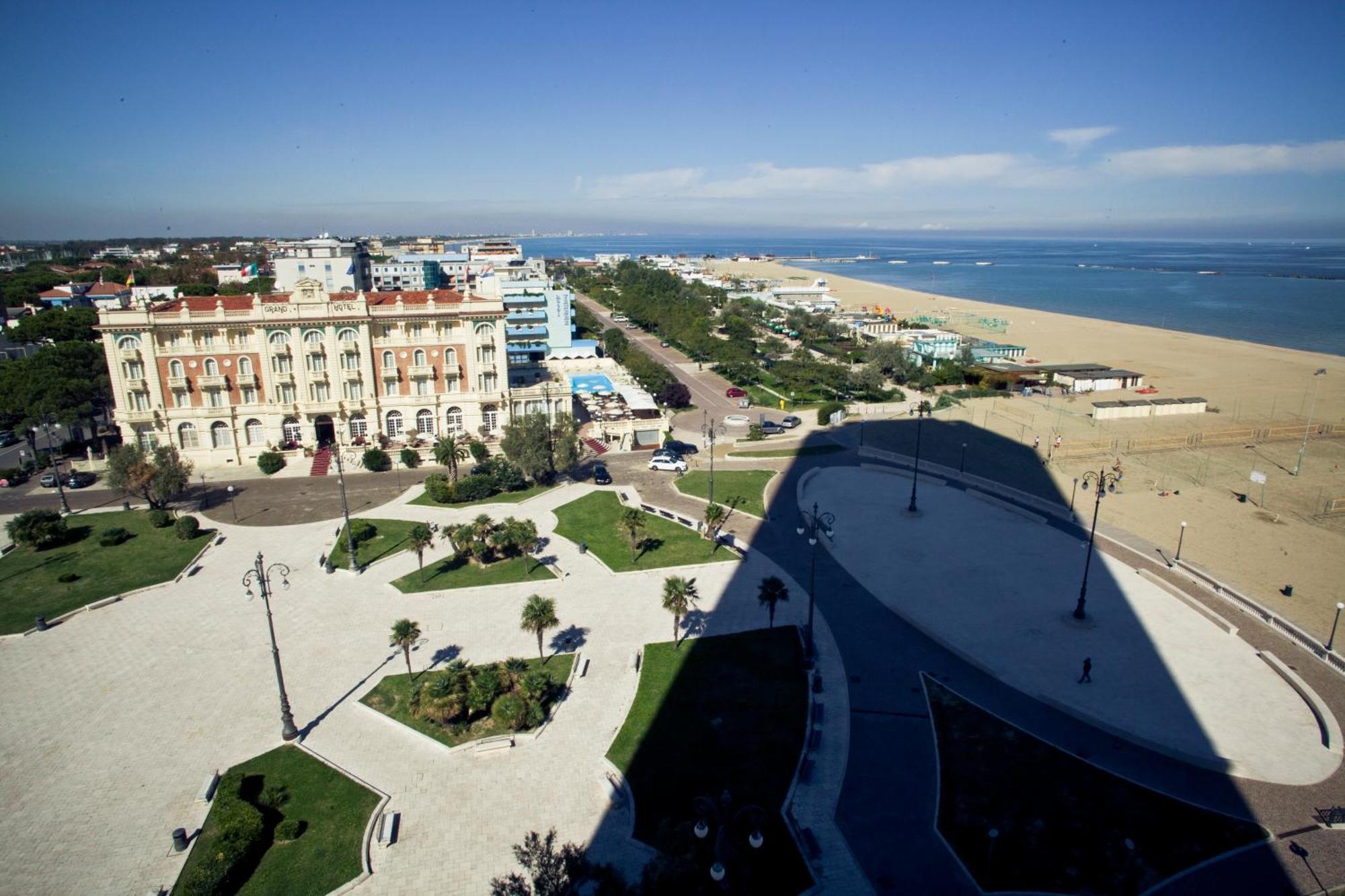 Grand Hotel Cesenatico Exterior foto